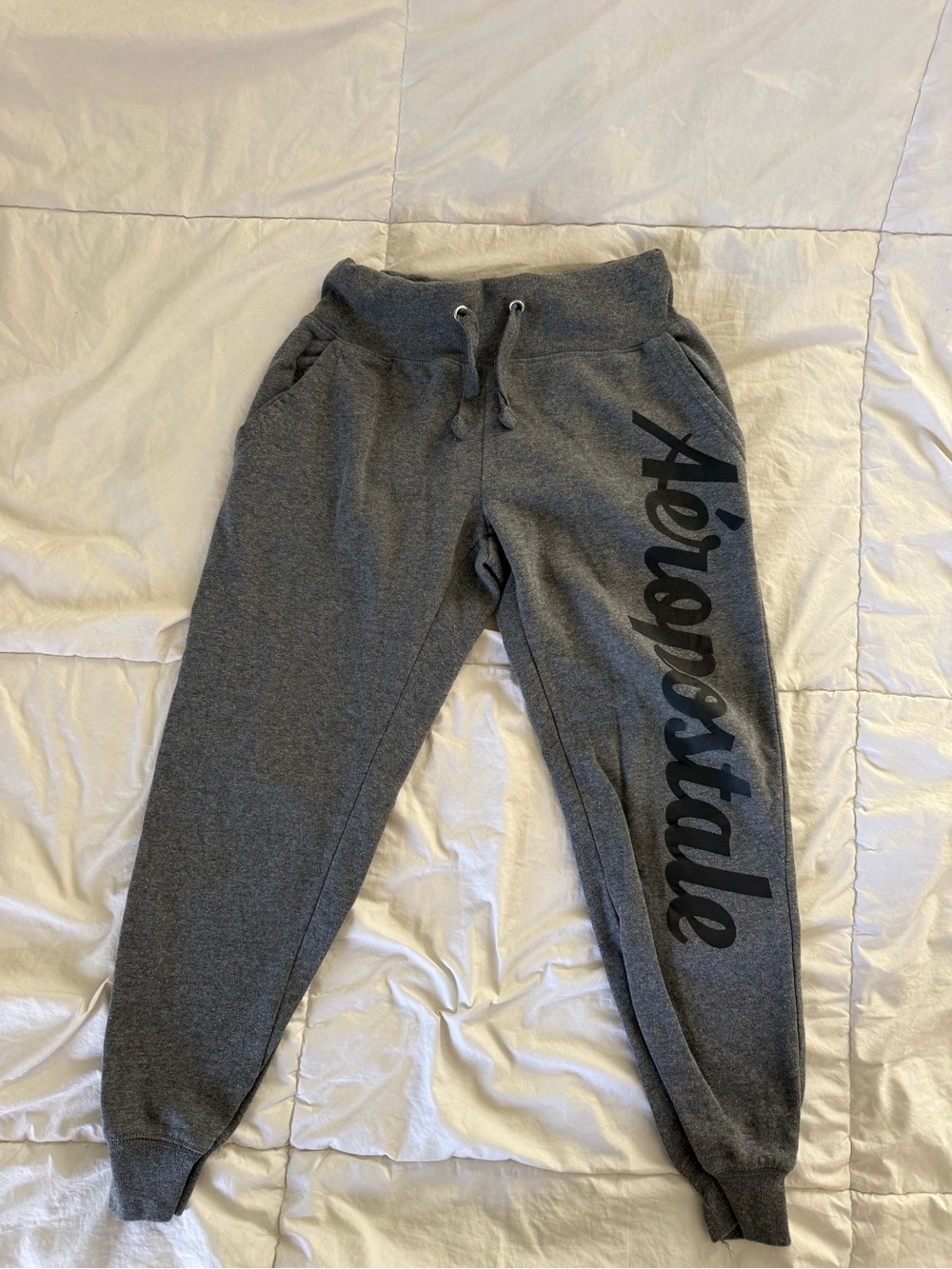 Aeropostale women’s Girls' Logo Jogger Sweatpants
